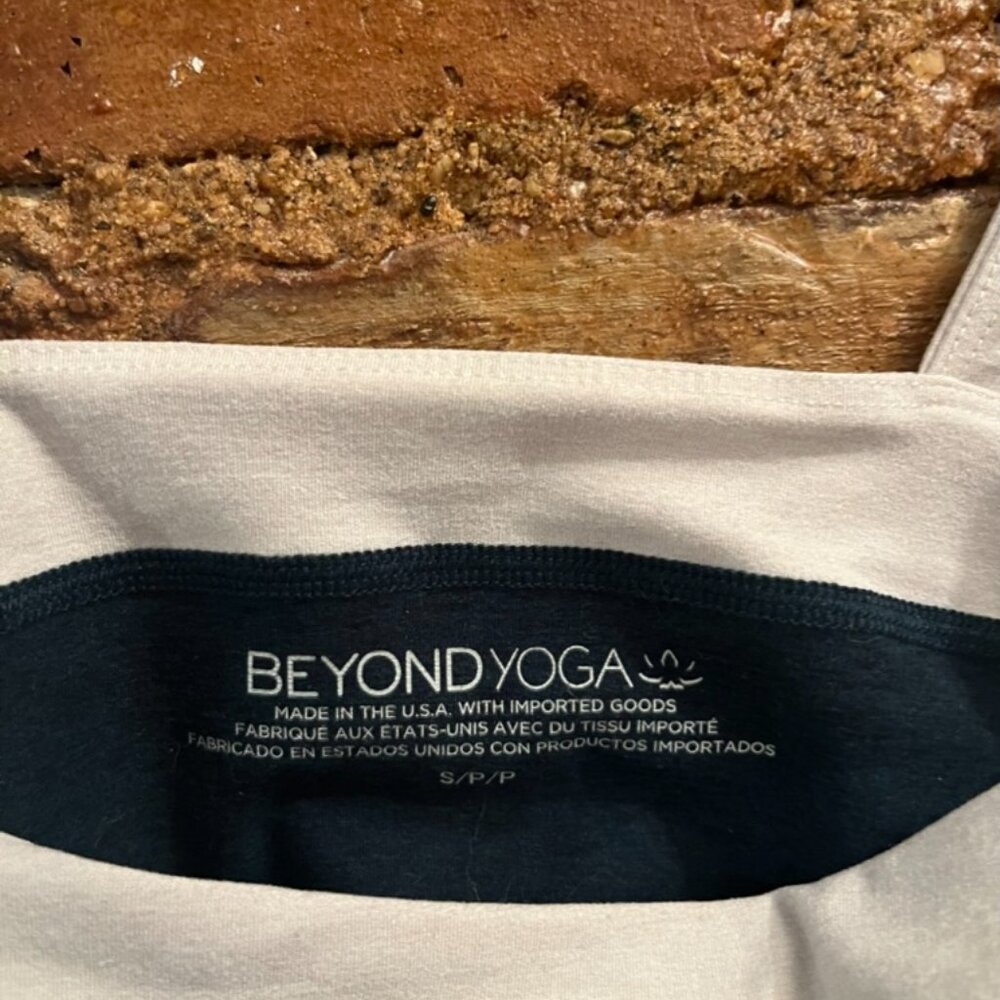 Beyond Yoga Colorblock Bra - Picture 6 of 6